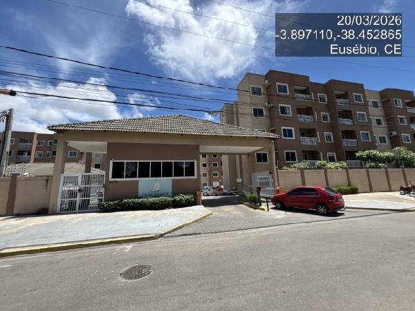Apartamento com 2 quartos, 2 banheiros e 1 vaga de garagem