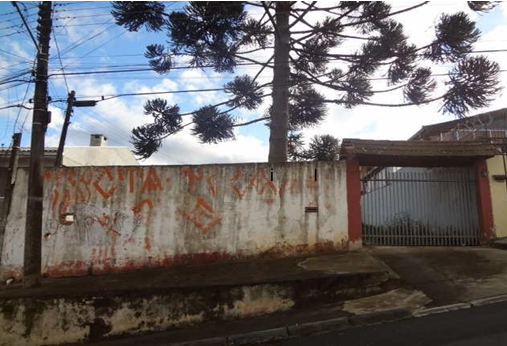 Casa com 97,00 m² - Santa Cândida -