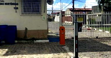 Casa em Condomínio com 5 Quartos em Feira de Santana