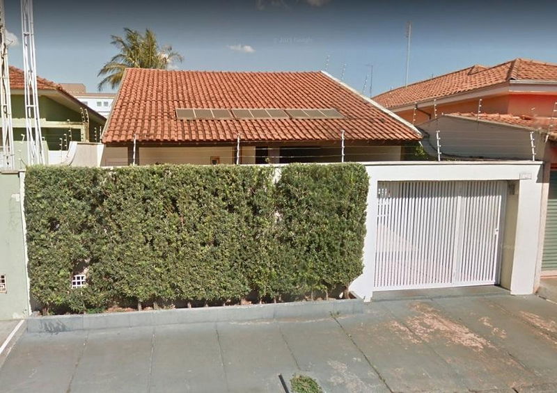Casa com 2 dormitórios, piscina e churrasqueira em São Joaquim da Barra