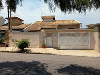 Casa com 4 Quartos e 2 Salas em Itatiba