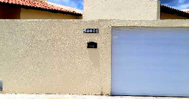 Casa com 2 quartos, 1 banheiro, sala, cozinha e 1 vaga