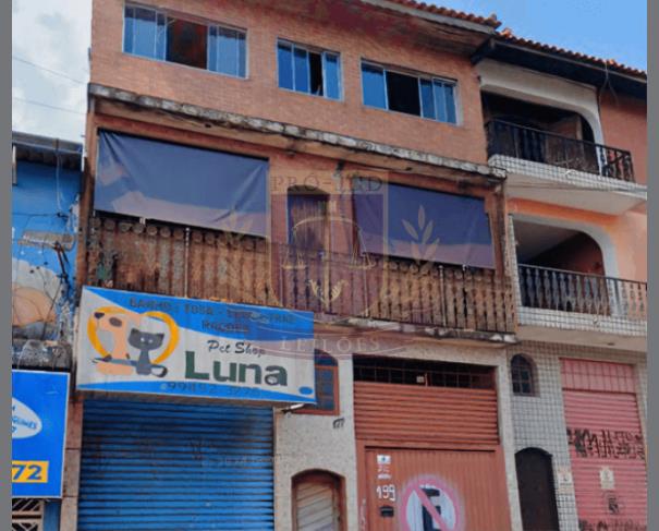 Prédio Comercial com Garagem e 2 Residências em Carapicuíba