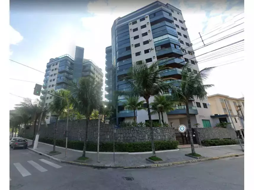 Apartamento com 2 quartos em leilão em Guarujá/SP