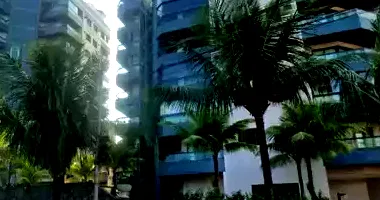 Apartamento com 2 quartos em leilão em Guarujá/SP