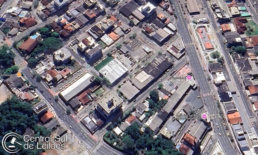 Terreno com Galpão de 362m² em Balneário Camboriú