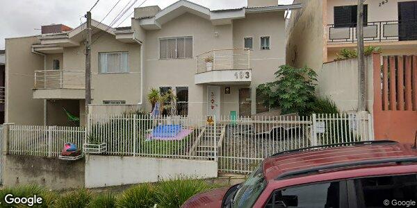 Casa com 3 quartos, 1 banheiro, 2 salas, 138.75m² construída, 1 vaga