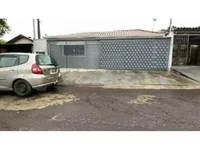Casa em leilão com 3 quartos e 2 banheiros