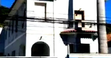 Casa em Leilão com 4 Quartos e 3 Banheiros em Rocha, Rio de Janeiro