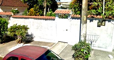 Casa com 100m² construída em terreno de 525m², imóvel ocupado