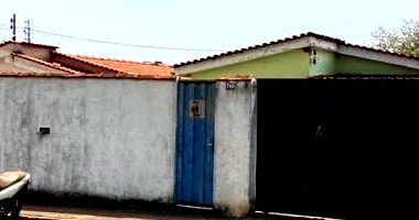 Casa padrão 63 m² com área construída, ocupada