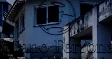 Casas em condomínio com 4 quartos e 3 banheiros