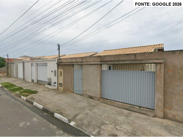 4 Casas em terreno de 624,5m² com 4 quartos e 2 banheiros