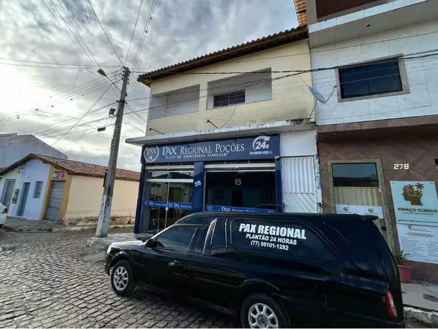 Casa em leilão com 241m² construída e 3 quartos