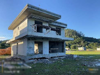 Terreno com benfeitorias em construção, 432,05m²