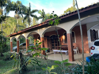 Chácara com 507m² e 12.789m² de terreno em Cotia