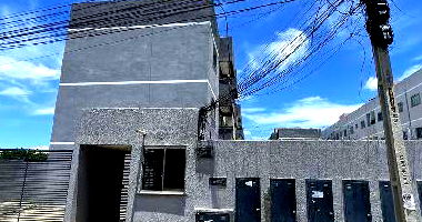 Apartamento com 2 quartos, varanda e vaga de garagem