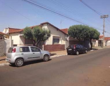 Prédio Residencial com 2 Dormitórios em Jaú/SP