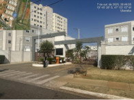 Apartamento com 2 Quartos e 1 Vaga em Uberaba/MG