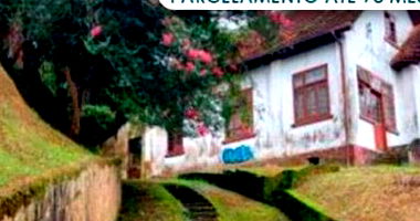 Casa ocupada com terreno amplo de 1.358 m² e escritura pública