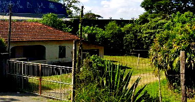 Casa com terreno em Mogi das Cruzes