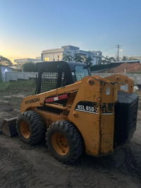Mini Carregadeira Hyundai HSL 850-7A 2014 Funcionando