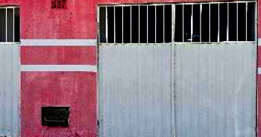 Casa com 2 quartos, 1 banheiro e vaga