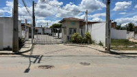 Casa com 2 quartos em Ipirá/BA