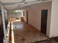 Casa com 4 cômodos e garagem em Pauliceia