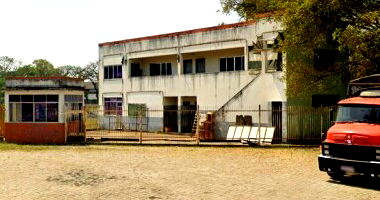 Prédio Comercial com Terreno em Resende/RJ - 5171m² Construída