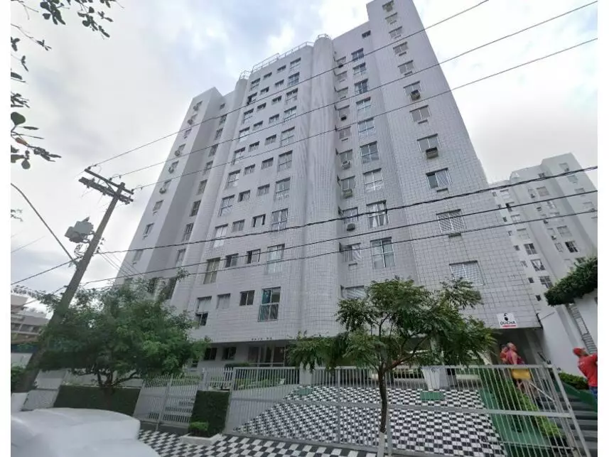 Apartamento com 1 Vaga de Garagem em Leilão