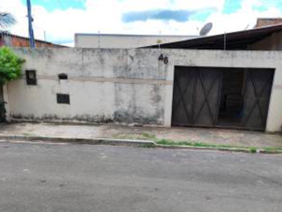 Casa em Ladário, MS com 3 Quartos e 2 Banheiros