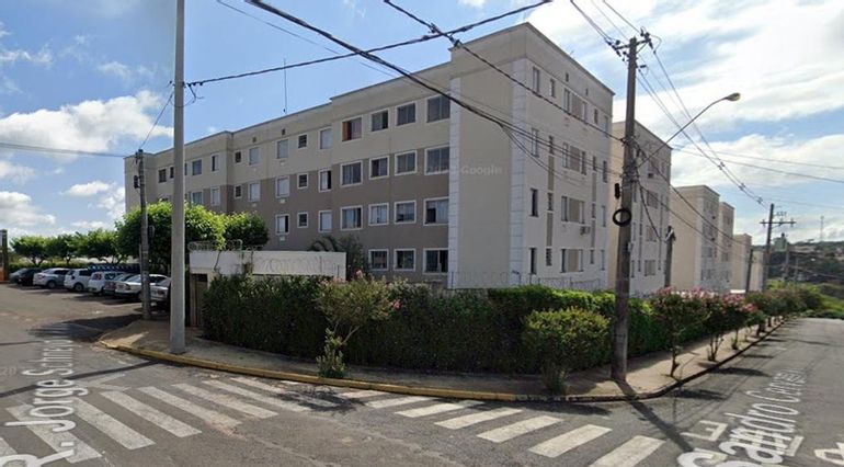 Apartamento 1º pavimento com 1 vaga, 1 banheiro, 1 quarto
