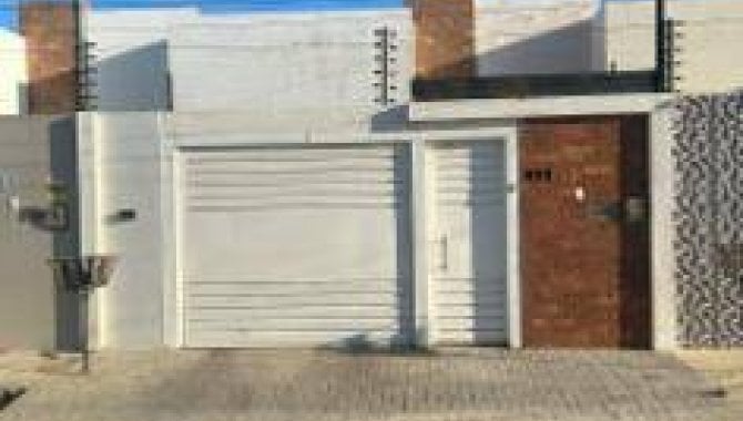 Casa com 3 quartos, 2 banheiros e 1 vaga de garagem, 87 m², ocupada