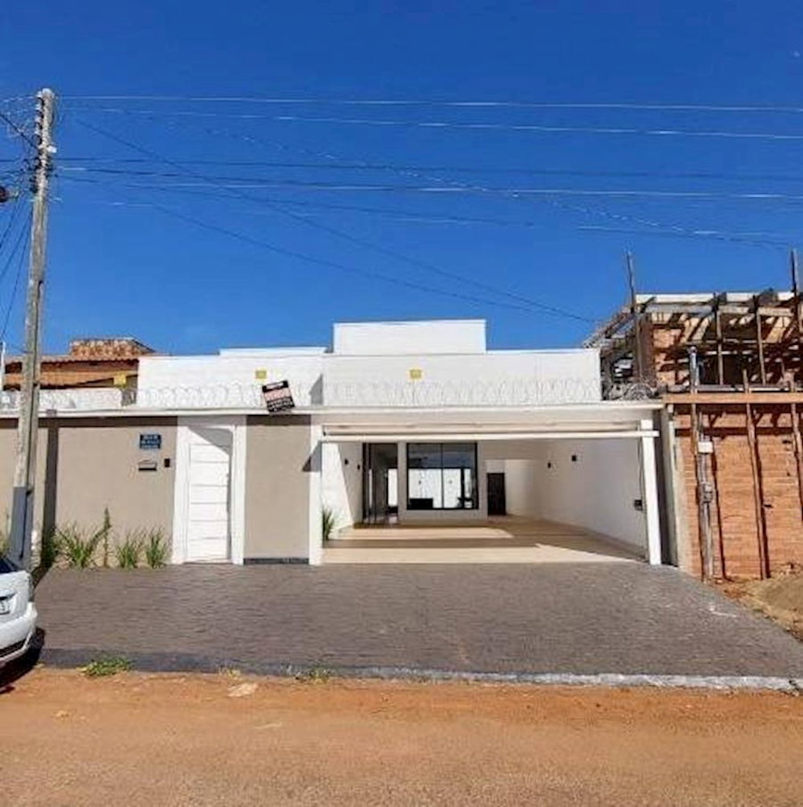 Casa com 3 quartos, 3 banheiros e 1 vaga de garagem, 183,89 m² construídos, ocupada