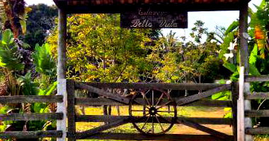 Casa com 5000m² de terreno em Álvares Machado/SP