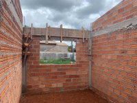 Casa espaçosa com 291m² construídos e ocupada, ideal para investimentos