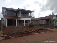 Casa residencial com 3 quartos, 2 banheiros, ocupada, 120m² construídos