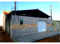 Casa com 9 compartimentos e terreno de 200m²