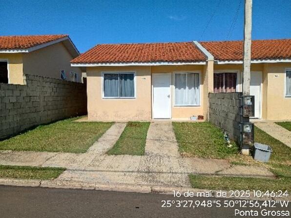 Casa com 1 quarto, 1 banheiro e 1 vaga de garagem