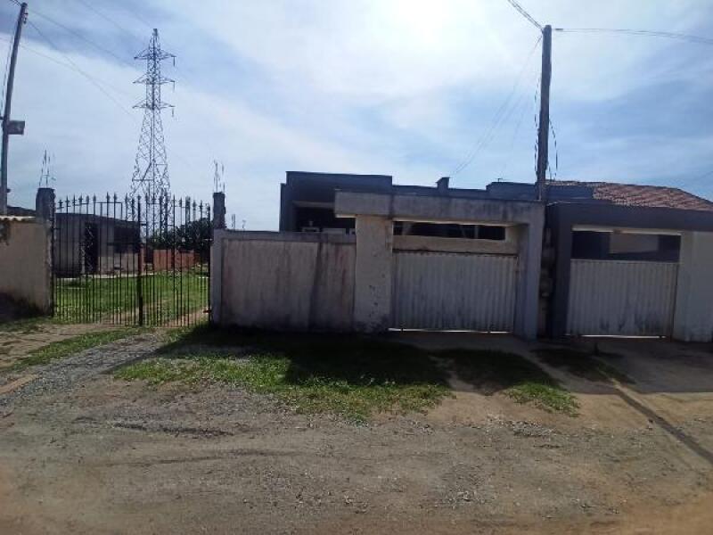 Casa com 84,12m² de área privativa, 2 quartos, 1 banheiro, vaga