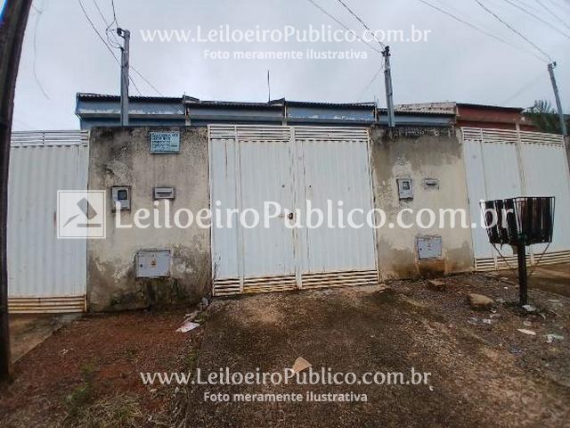 Casa com 2 quartos, 1 banheiro, 1 vaga, 91,06m² construída