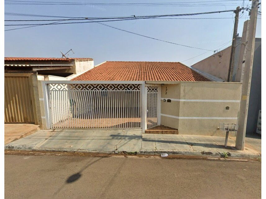 Casa com 2 quartos e 1 banheiro em Bady Bassitt/SP