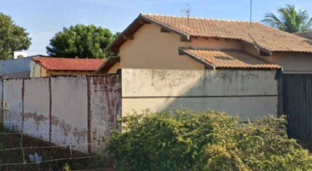 Casa em Jardim-MS, 4 quartos, 2 banheiros, ocupada