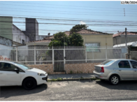 Casa com terreno de 377m², ideal para investimento