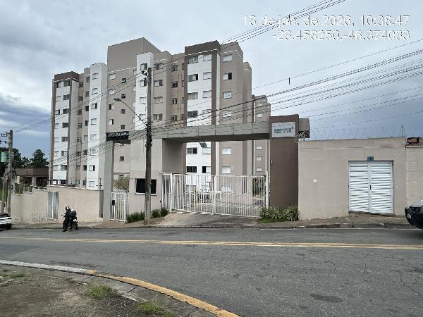 Apartamento com 2 quartos e 1 vaga de garagem