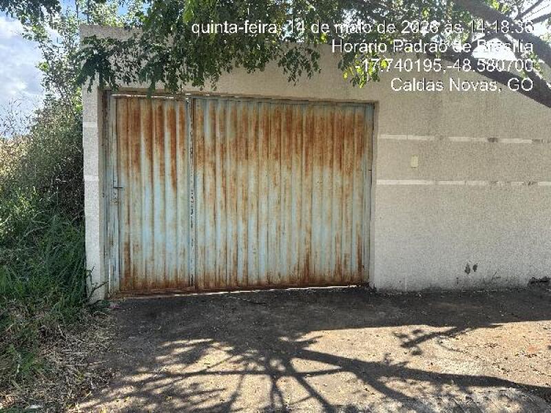Casa com 2 Quartos e 2 Banheiros em Caldas Novas