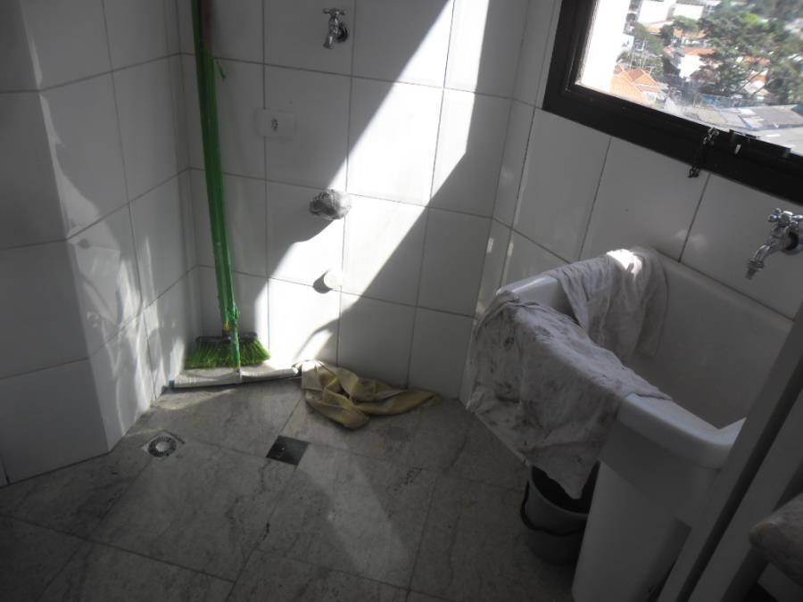 Apartamento Duplex com 169m² na Rua Serra de Botucatu