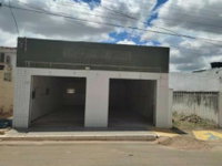Prédio Comercial em Leilão
