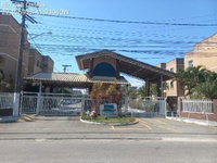 Apartamento Espaçoso com 2 Quartos em Rio das Ostras/RJ